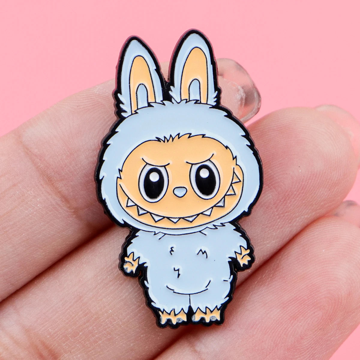 Labubu Mood Pin – بروشات لابوبو بأشكال مرحة وعصرية